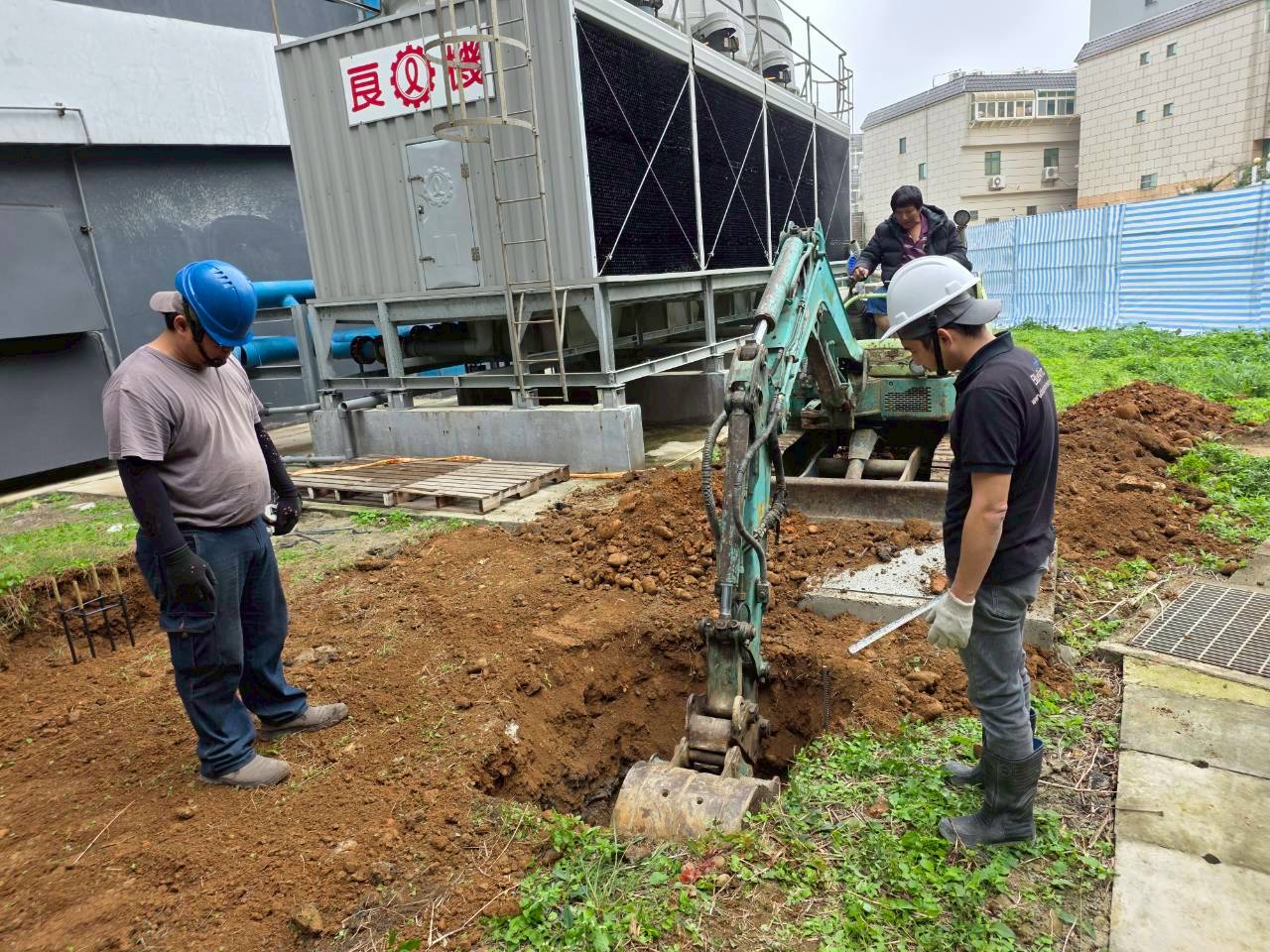 冰水主機低頻振動噪音改善